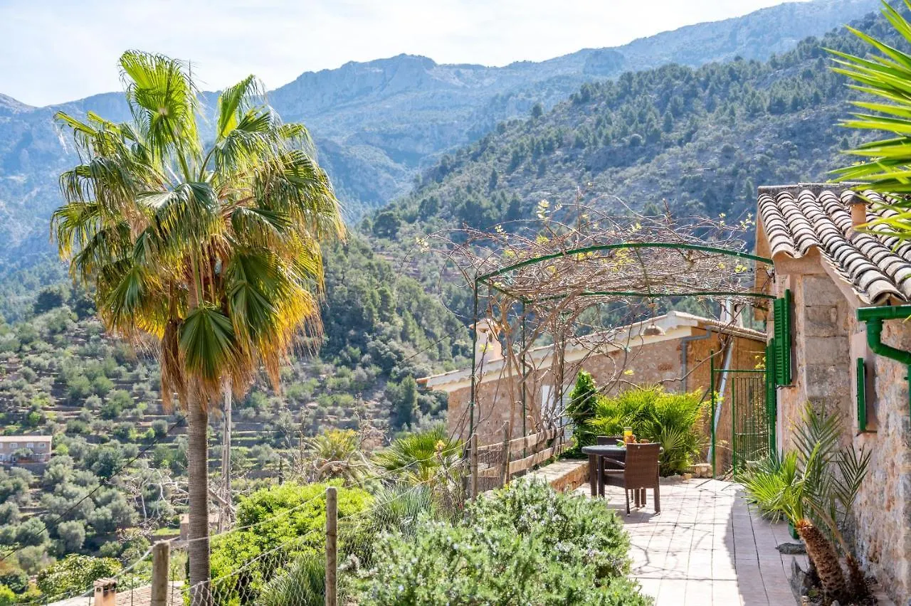 Can Jaumins Soller 0*,